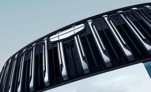 大业证券 李书福坚守油车，12个月狂卖130万辆