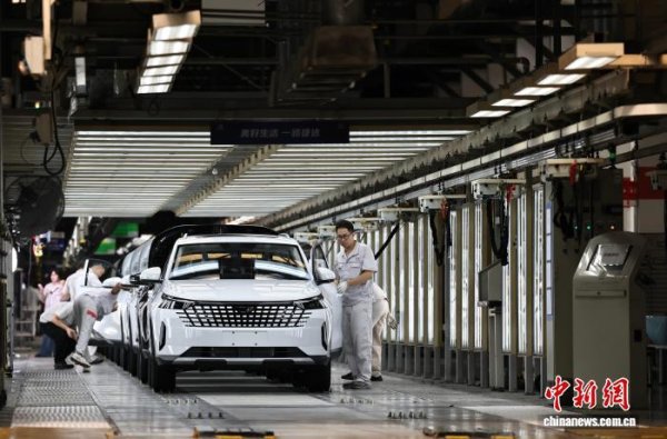 普惠配资 最快56秒下线一辆新车&#32;成都汽车工厂拥抱智能制造